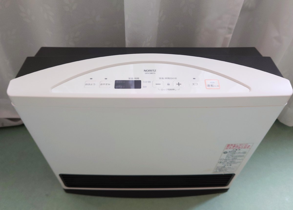 確認中、、、 ノーリツ ガスファンヒーター ホワイト 接続ホース付き GFH-5801S