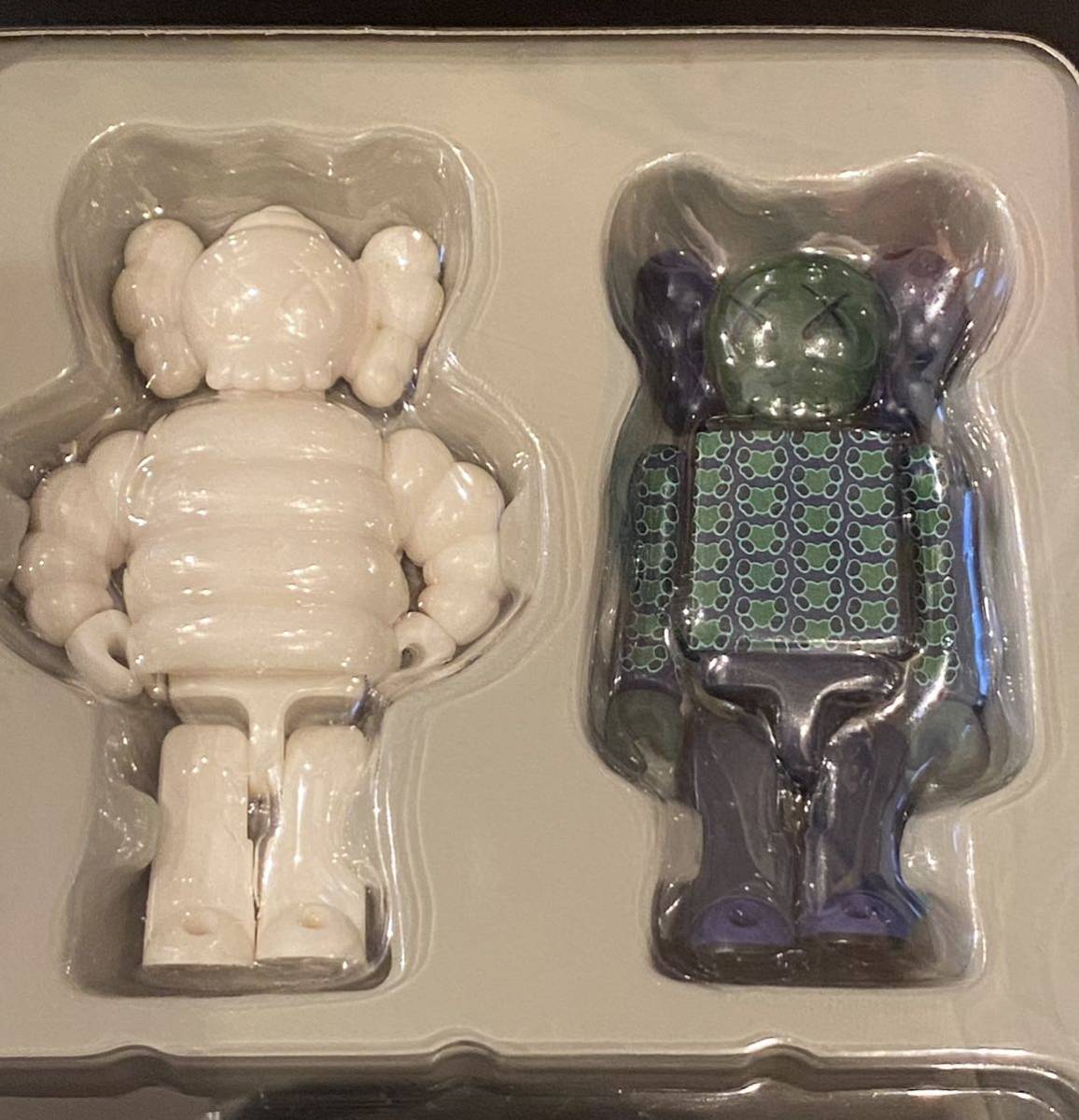 KUBRICK KAWS カウズ 4セット公式 4セット KAWS-KUBRICK5(2体セット