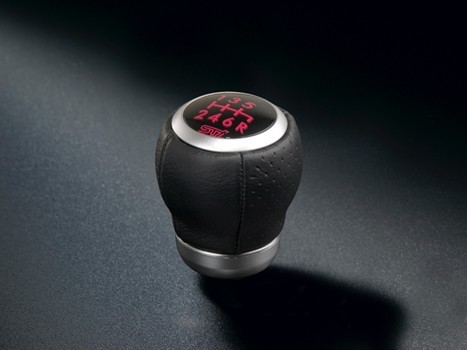 【レガシィ・ＢＰ/ＢＬ】ＳＴＩシフトノブ(６ＭＴ用) 【スバル部品】★SG117AJ015