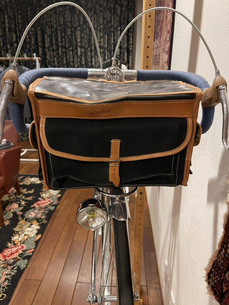 フランス製ジルベルトゥフロントバッグ黒中古 フロントバッグ