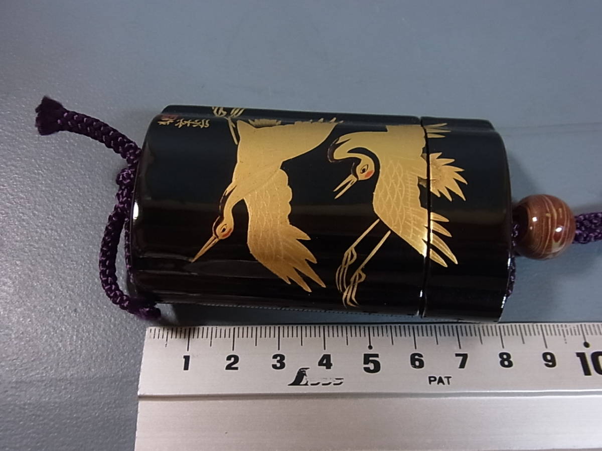 印籠☆御印籠 双鶴蒔絵 巴謹製 栄真作 | 収蔵品詳細