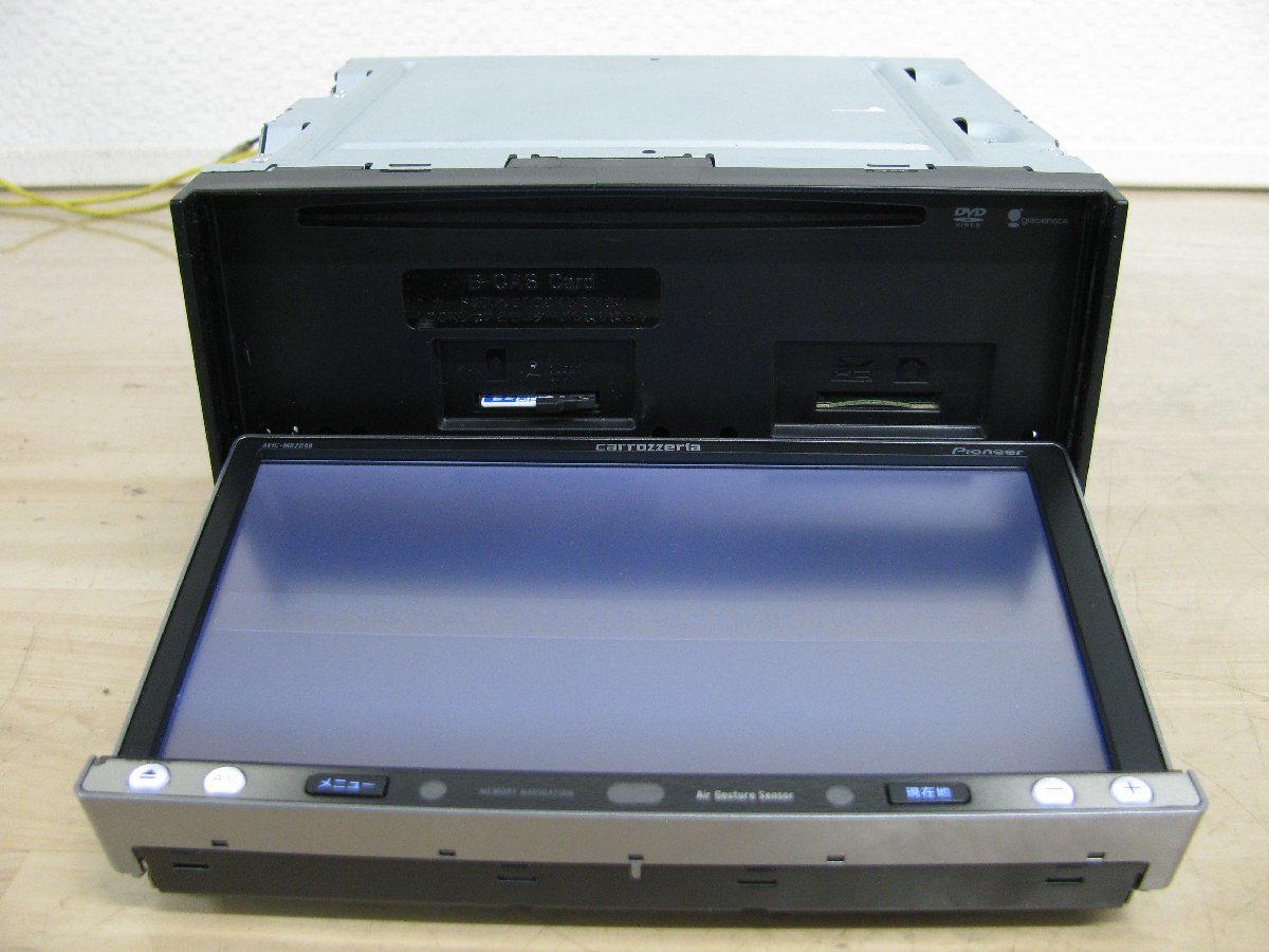 104340-B]カロッツェリア 楽ナビ AVIC-MRZ099 Bluetooth/地デジ内蔵