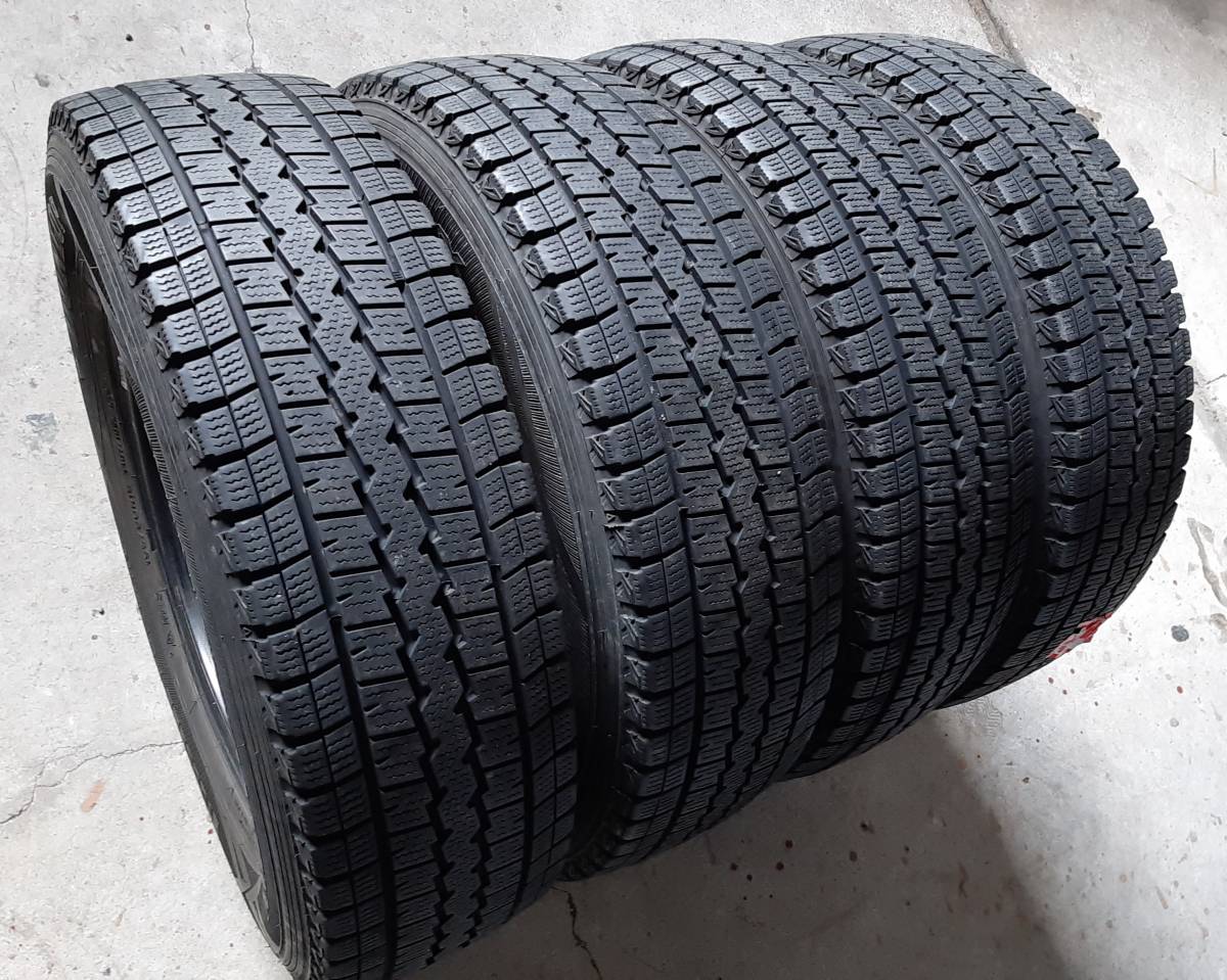 ハイエース スタッドレス195/80R15 LT 4本 ブリヂストン ホイール付