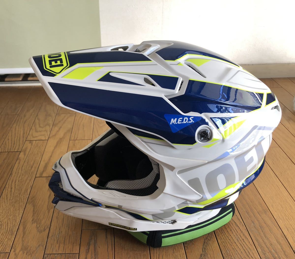 VFX-WR ALLEGIANT TC-3 BLUE／WHITE］ヘルメットSHOEI Lサイズ(Lサイズ