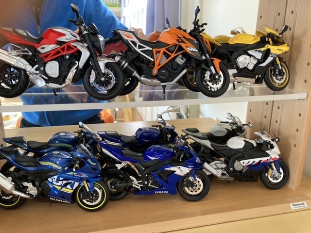 HOT，限定セール 1/12バイク完成品 GSX.R1000 YZF R1 BMWs1000RR KTM1290スーパーデューク MVアグスタ 6台セット ナカバヤシケース付(完成品)｜売買されたオークション情報、yahooの商品情報をアーカイブ公開 - オークフ 完成品