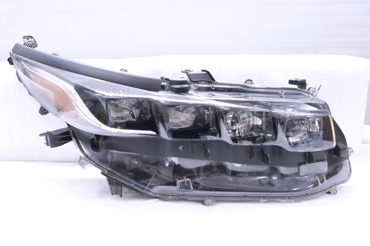  2X-1387 LED ZVW52 プリウスPHV 右ヘッドライト レーダークルーズコントロール付 KOITO 47-91 打刻:ア ブラック 純正 トヨタ YM(ヘッドライト)｜売買されたオークション情報、yahooの商品情報をアーカ トヨタ用