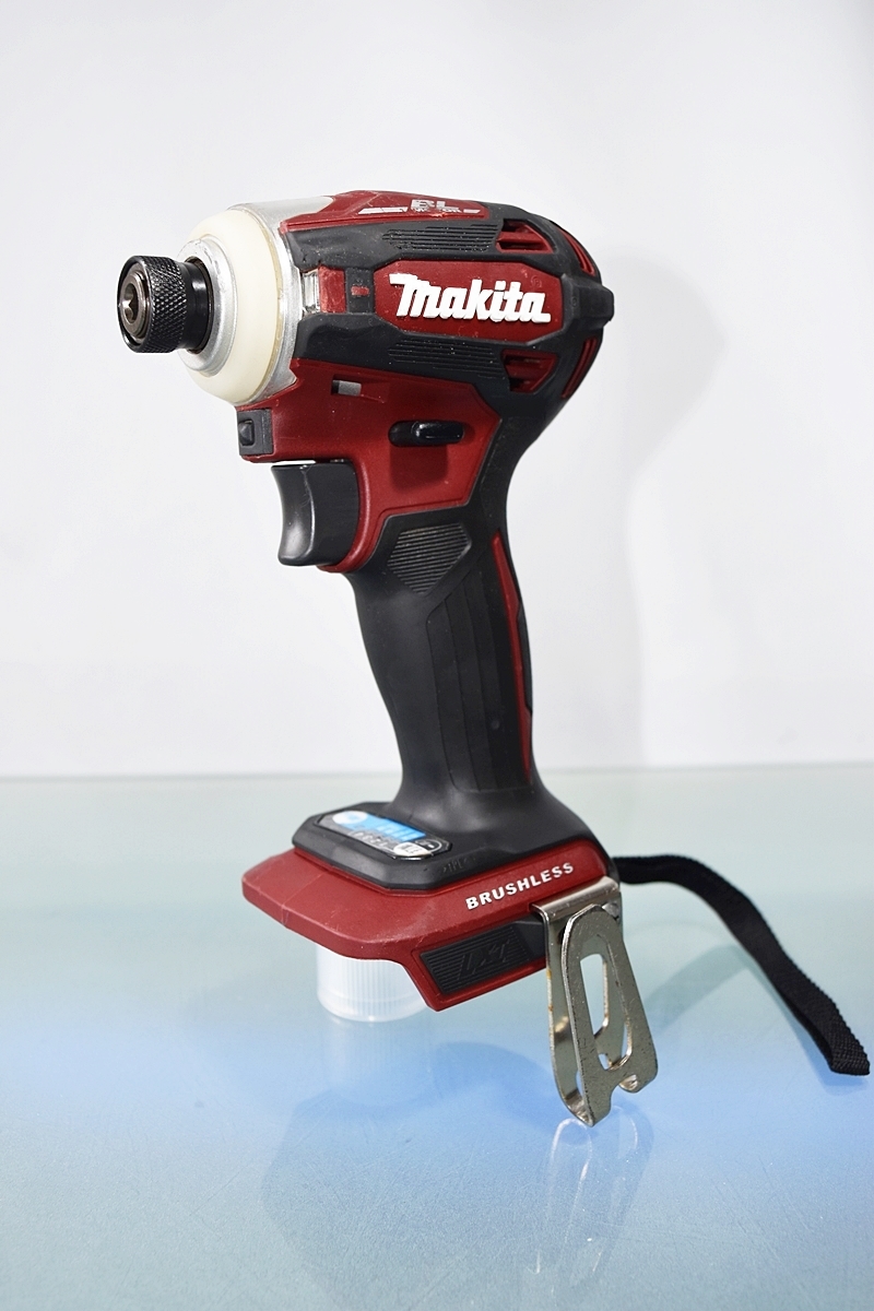 大得価，正規品 マキタ 充電式 インパクトドライバー TD172DZAR 赤 オーセンティックレッド 18V LEDライト搭載 本体 TD172D TD172DZ makita 保障付(本体)｜売買されたオークション情報、yahooの商品情報をアーカイブ公 インパクトドライバ