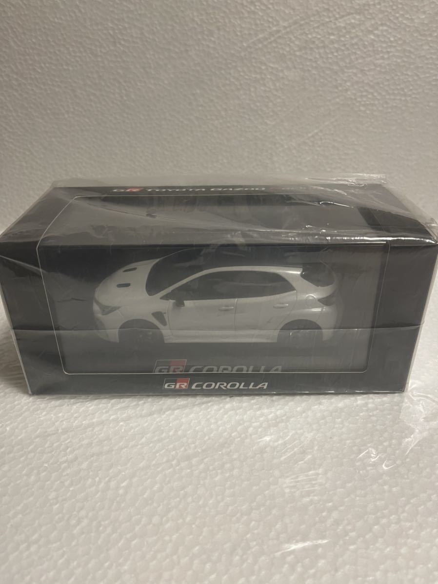 1/30 トヨタ 新型GRカローラ GR COROLLA 非売品 カラーサンプル ミニカー プラチナホワイトパール