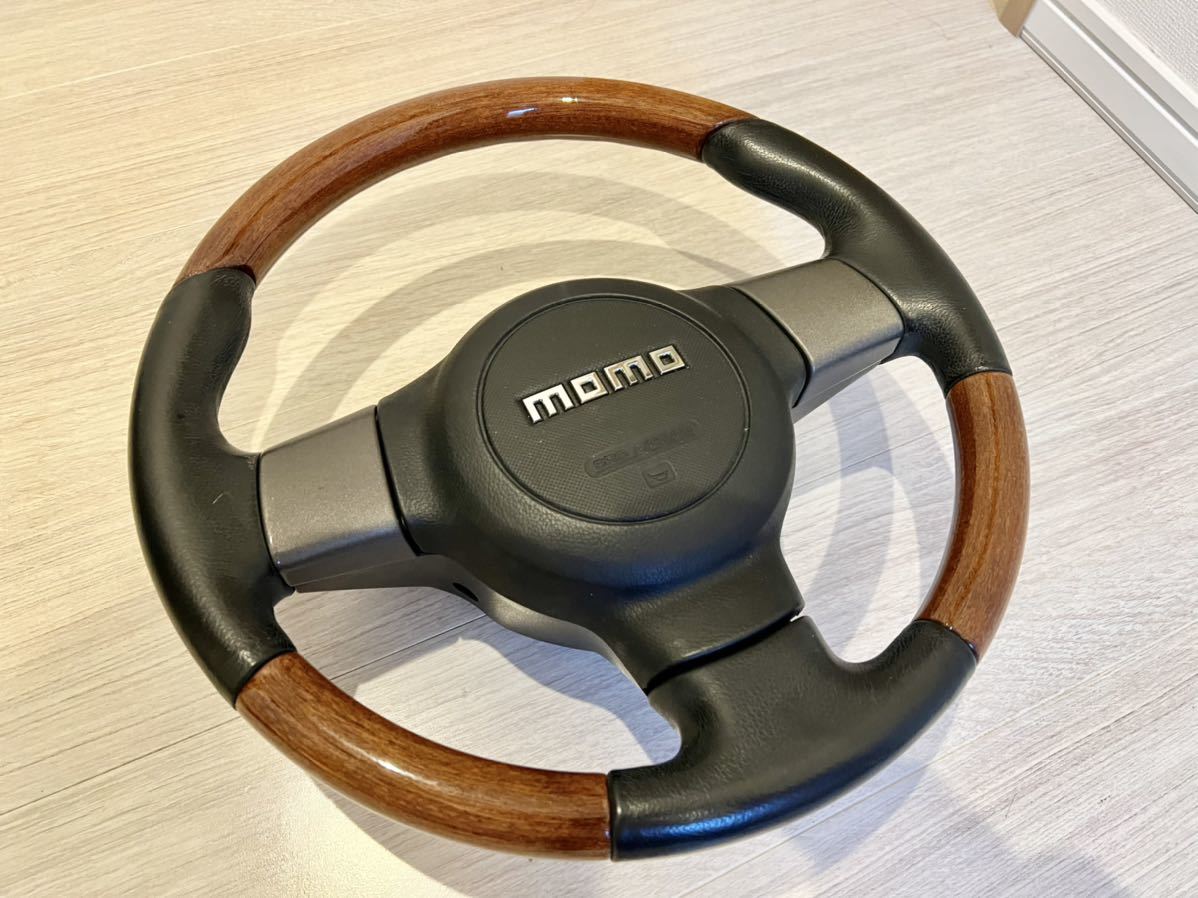 モモ MOMO 希少momoステアリング ウッドステアリング ステアリング