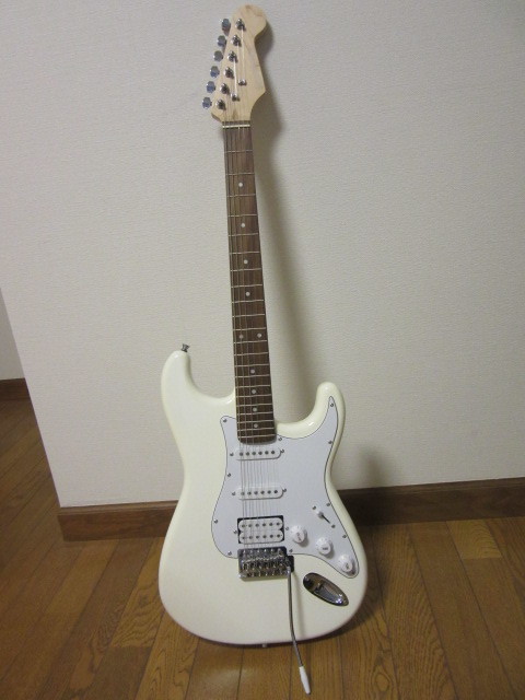 ストラトキャスター、PLAYTECH プレイテック 、ST250SSH Rose White