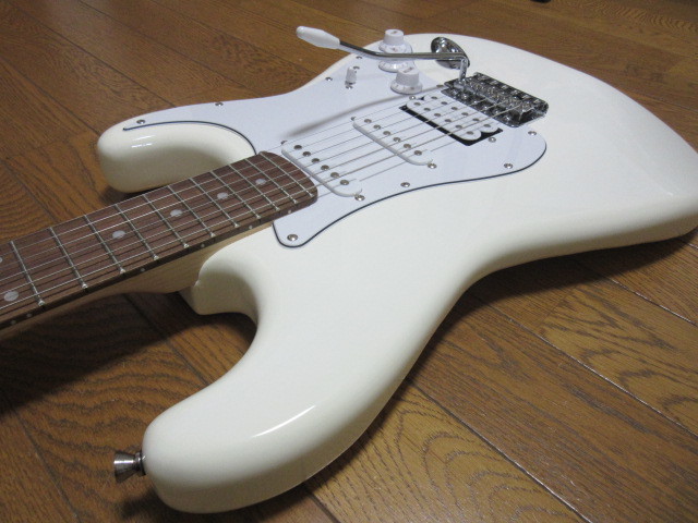 ストラトキャスター、PLAYTECH プレイテック 、ST250SSH Rose White