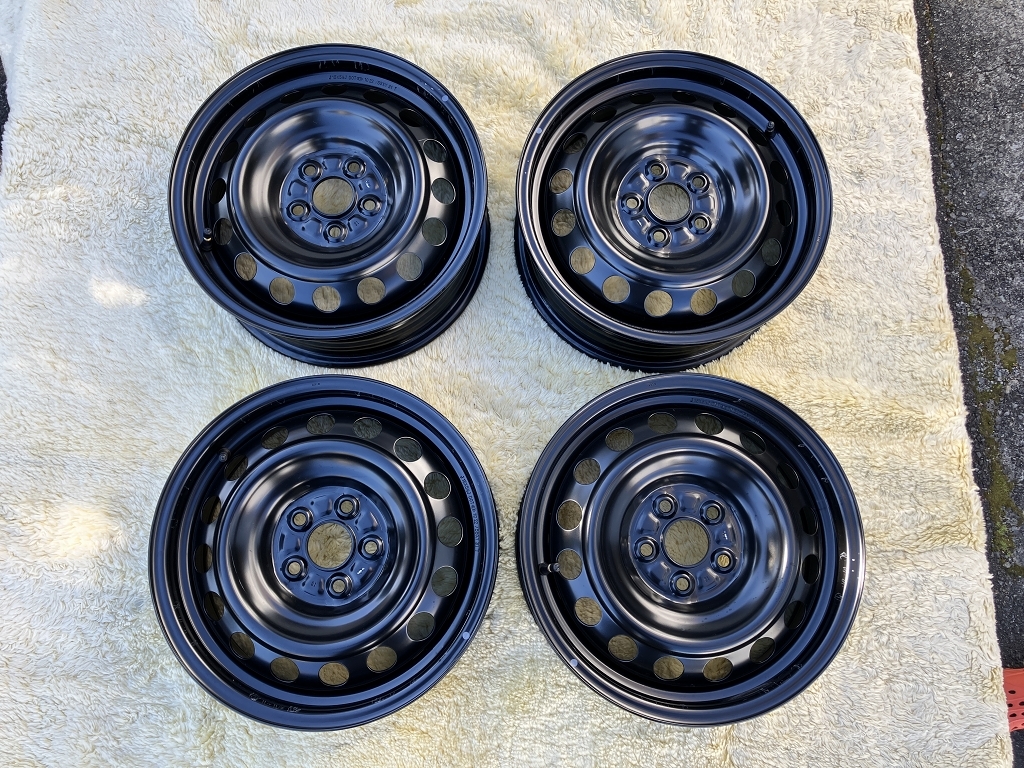 ②新型シエンタZ 純正スチールホイール4本 キャップ・ナット付①②