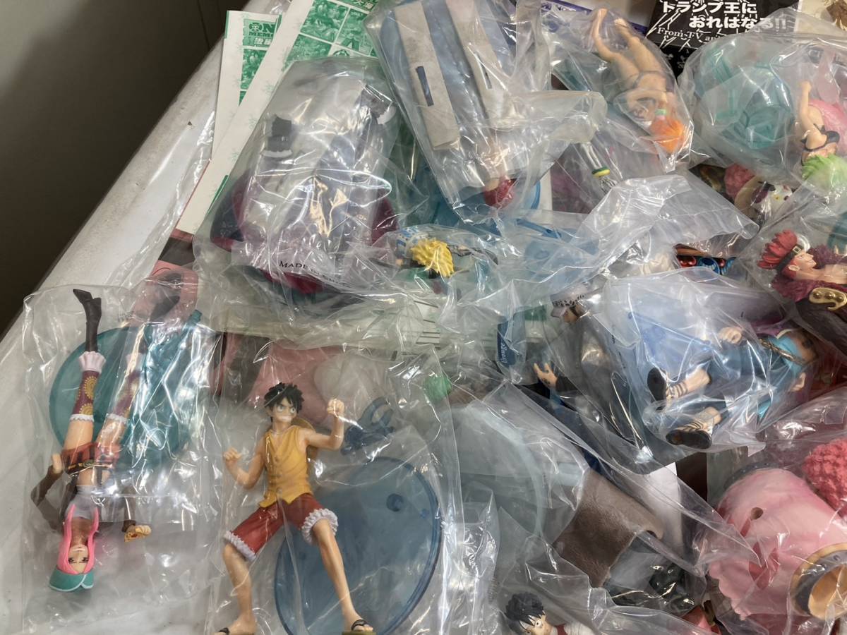 ONE PIECE グッズ 大量まとめ売り フィギュア 雑貨 1-18）ONE PIECE グッズ 大量まとめ売り① ワンピース 尾田栄一郎