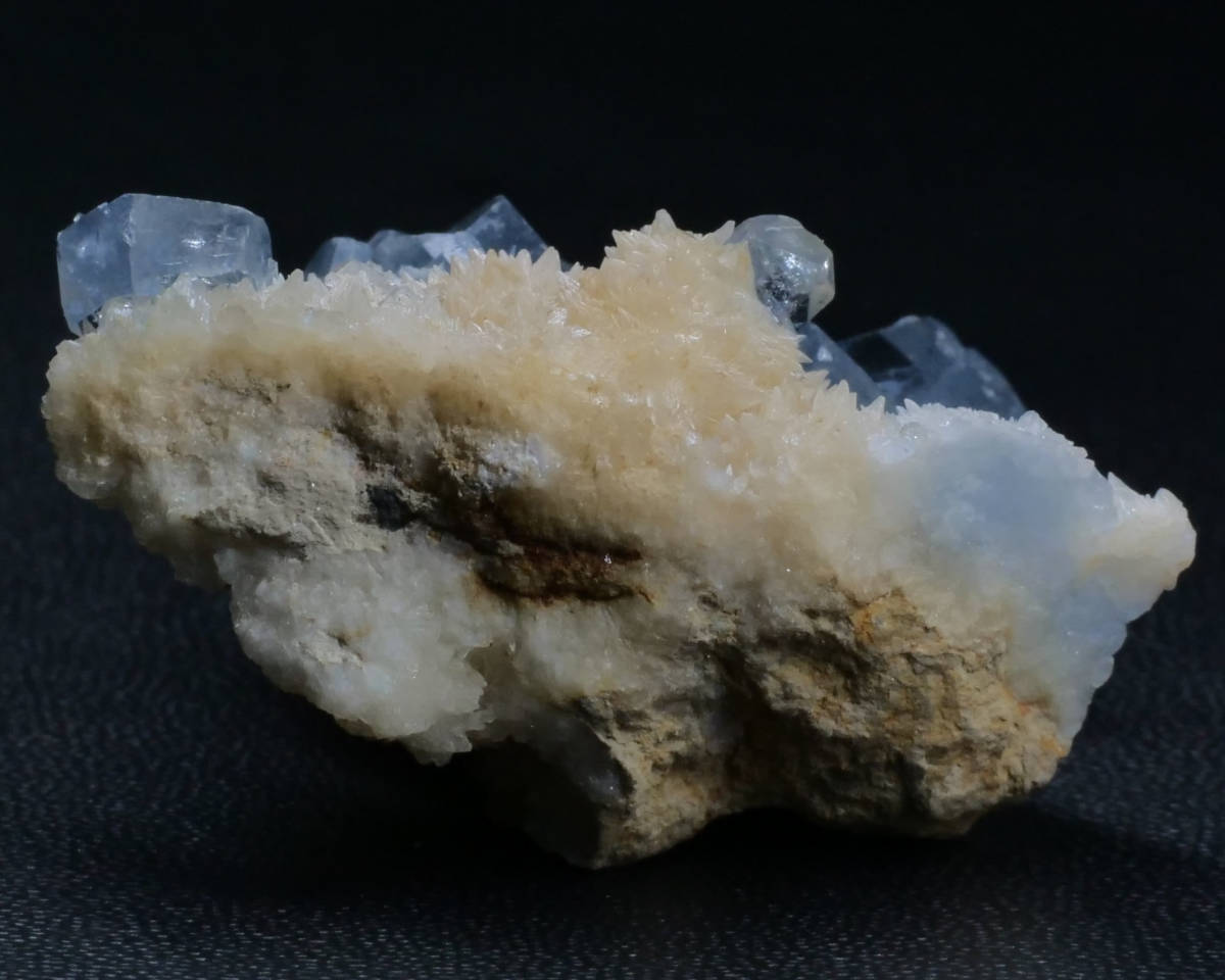 珍産地 鉱物 標本 天青石 結晶 原石 アフガニスタン セレスタイト