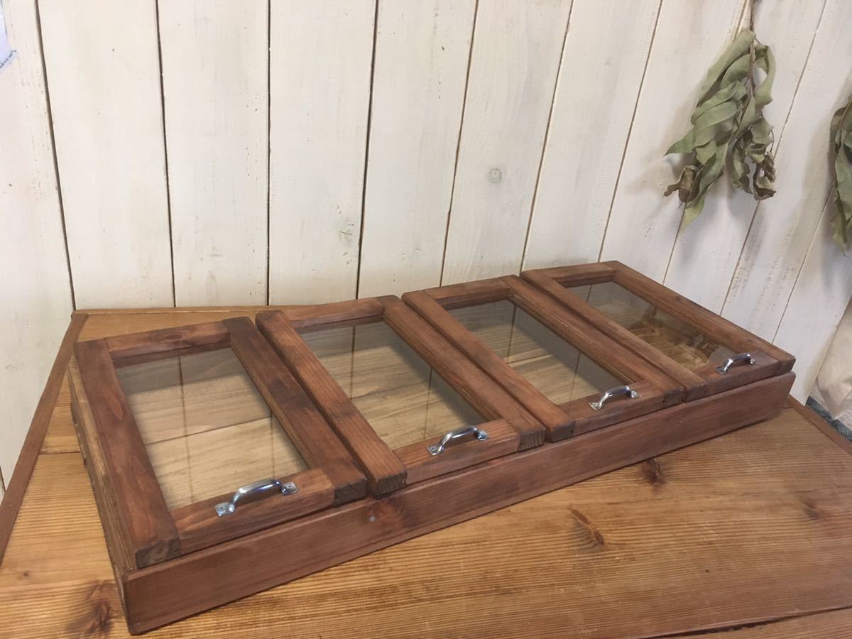 ■レトロ■古い木 ４連ガラスケース　ガラスボックス　お菓子　レトロガラスコレクション