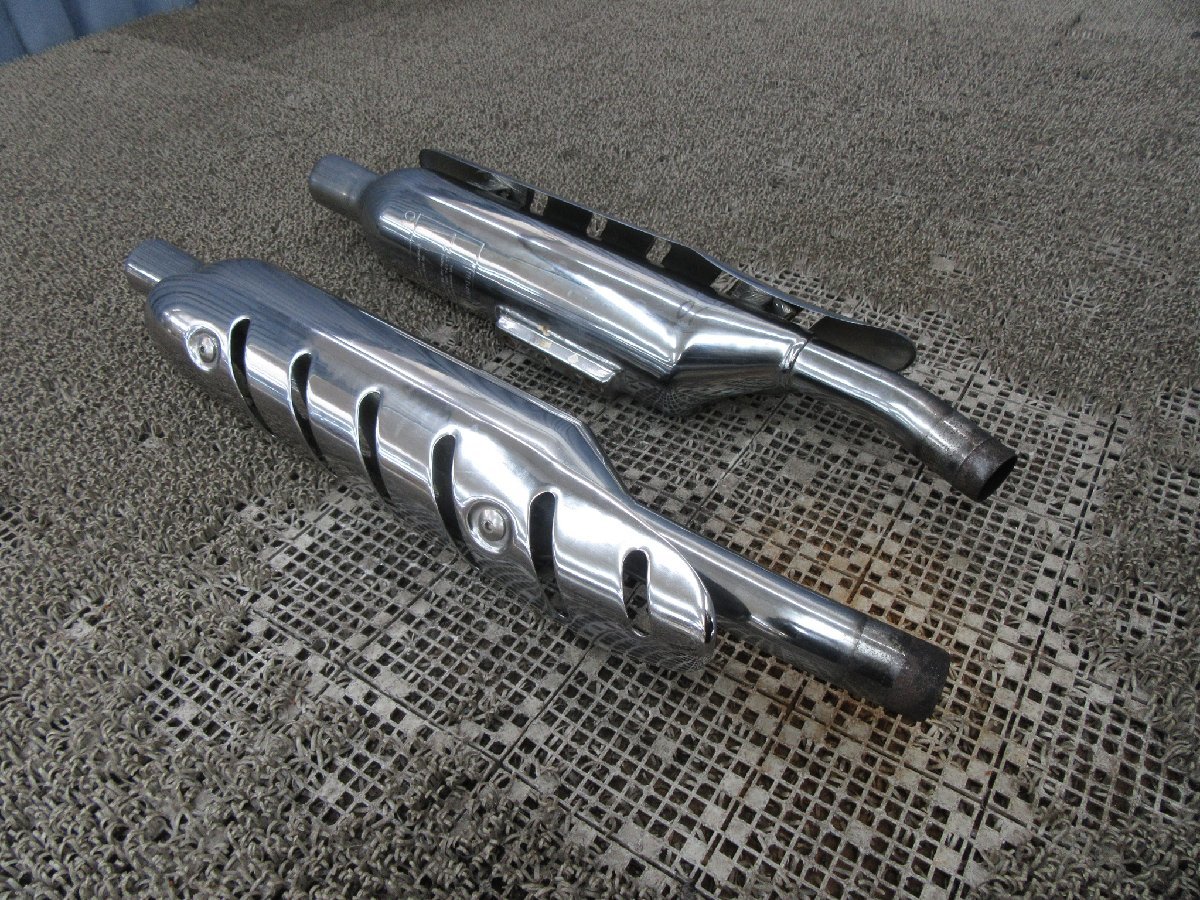 トライアンフ スクランブラー 2006 純正 2205500 2205505 サイレンサー