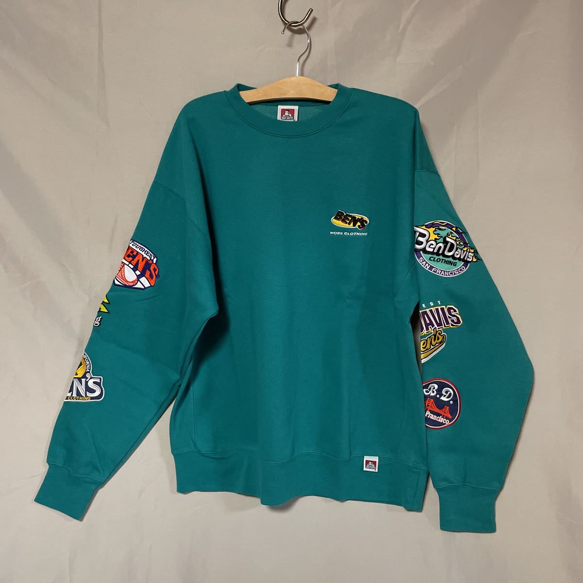 希少カラー【新品　未使用】BEN DAVIS チャンピオンシップ パッチ クルー スウェット　Ｅ.GREEN XLサイズ