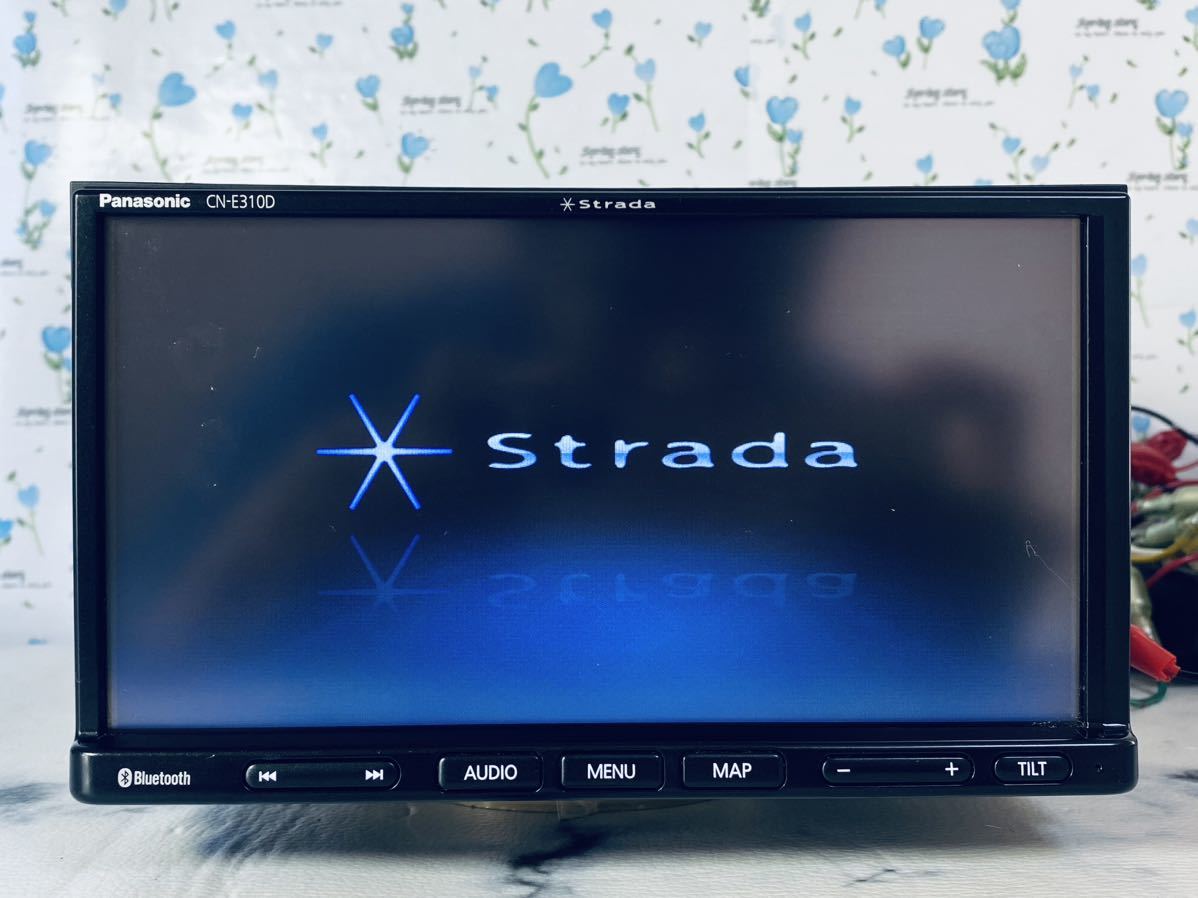 Panasonic Strada CN-E310D カーナビ 　2018年データ Panasonic Strada CN-E310D カーナビ 2018年データ Panasonic CN-E310D