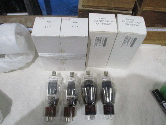 RCAとCETRON 811A 白箱入り 新品 各1ペアー ４本