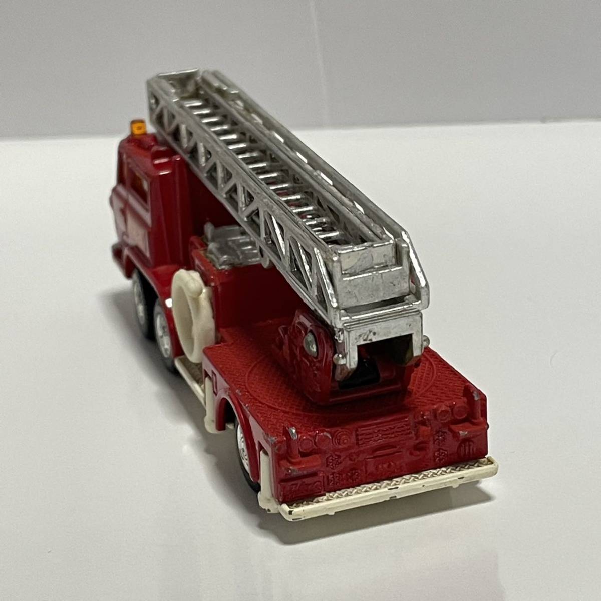 トミカ ダンディ DANDY 日野 消防車 はしご車 1/82スケール 日本製