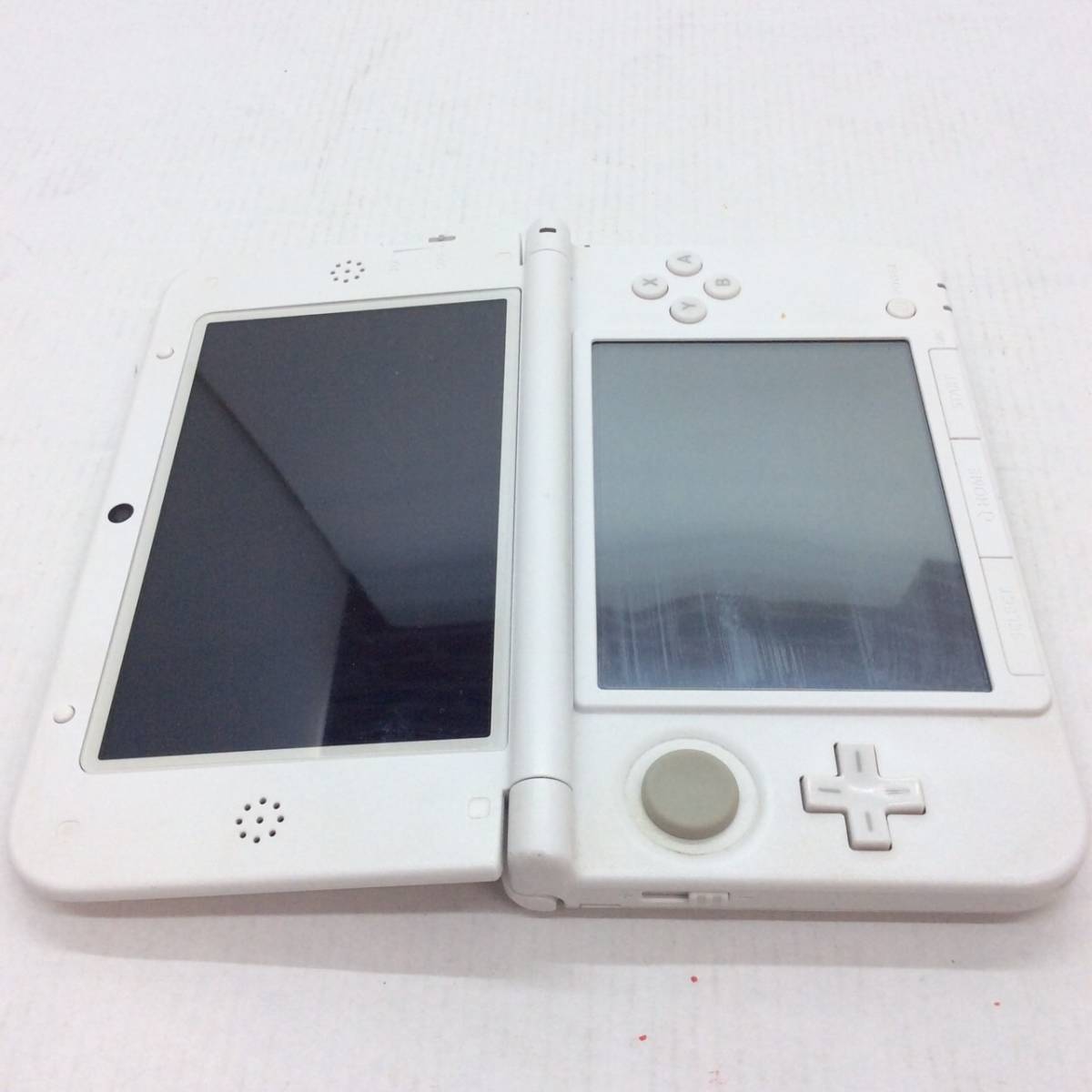No.1051【☆1円～】任天堂 ニンテンドー3DS LL ホワイト SPR-001