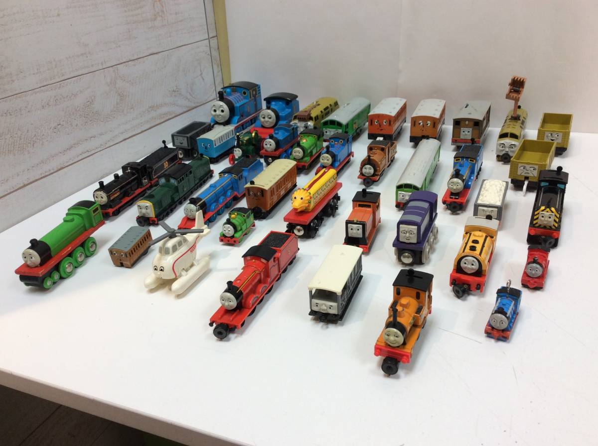 2955□ おもちゃ キャラクター玩具 鉄道模型 プラレール 木製レール 
