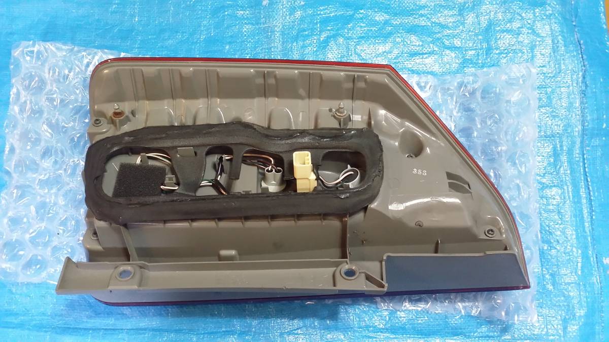 トヨタ ノア 70系 後期 純正 LED テールランプ 左右セット ヴォクシー