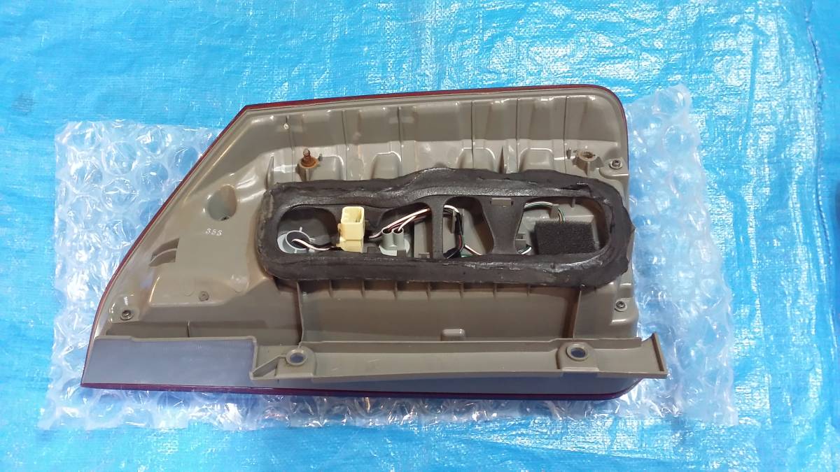 トヨタ ノア 70系 後期 純正 LED テールランプ 左右セット ヴォクシー