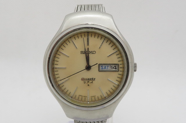 1円～【動作品】 SEIKO セイコー V.F.A. 3823-7000 クォーツ デイデイト メンズ腕時計　1-2-13