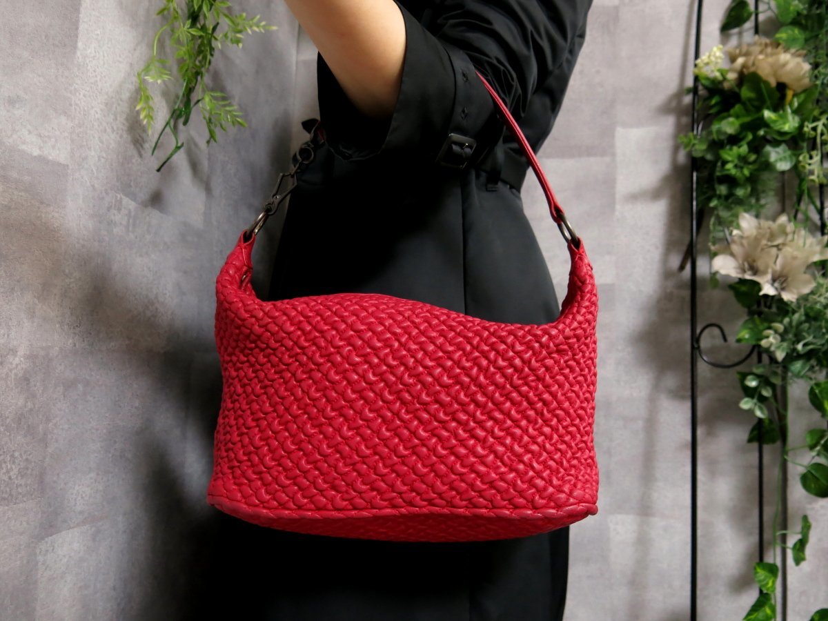 ○超美品○BOTTEGA VENETA ボッテガ ヴェネタ○キルティング カーフ 