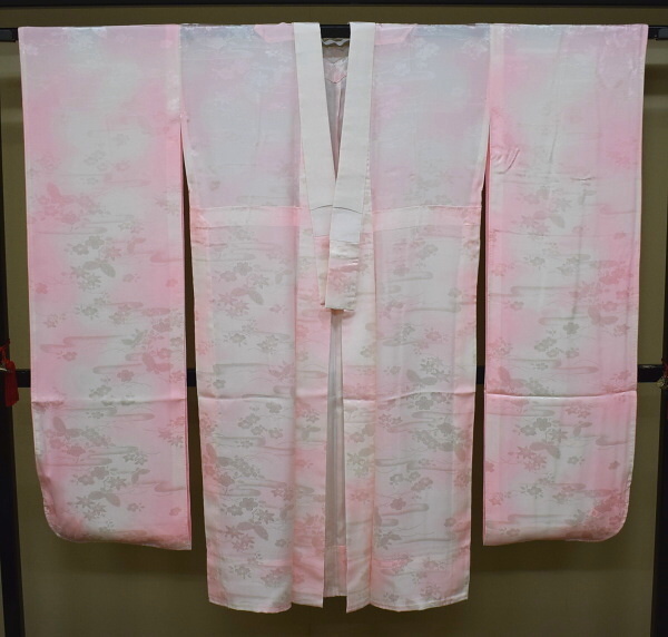 凛々Ⅱ：A12-17　即決 中古品 正絹 振袖用 長襦袢 ピンクぼかし ヱ霞 桜 梅 椿 裄68
