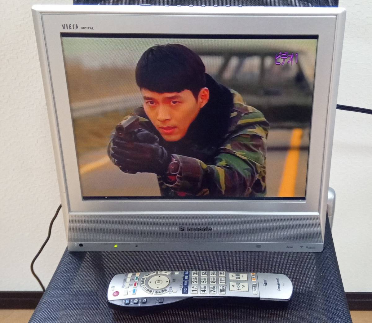 【送料無料】Panasonicパナソニック　15型　液晶テレビ　リモコン付属