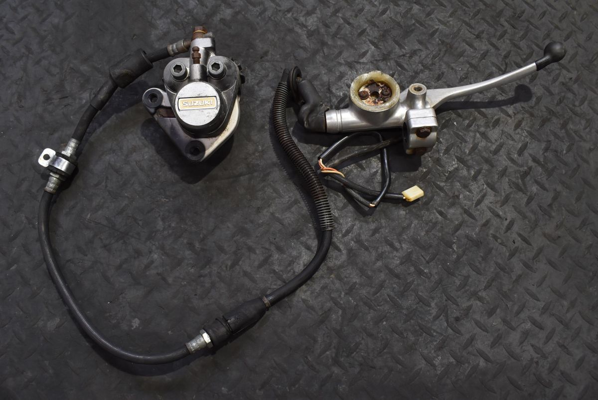 スズキ GT380 フロント ブレーキ キャリパー gt550 gt750 スズキ GT380 フロント ブレーキ キャリパー gt550 gt750 Yahoo