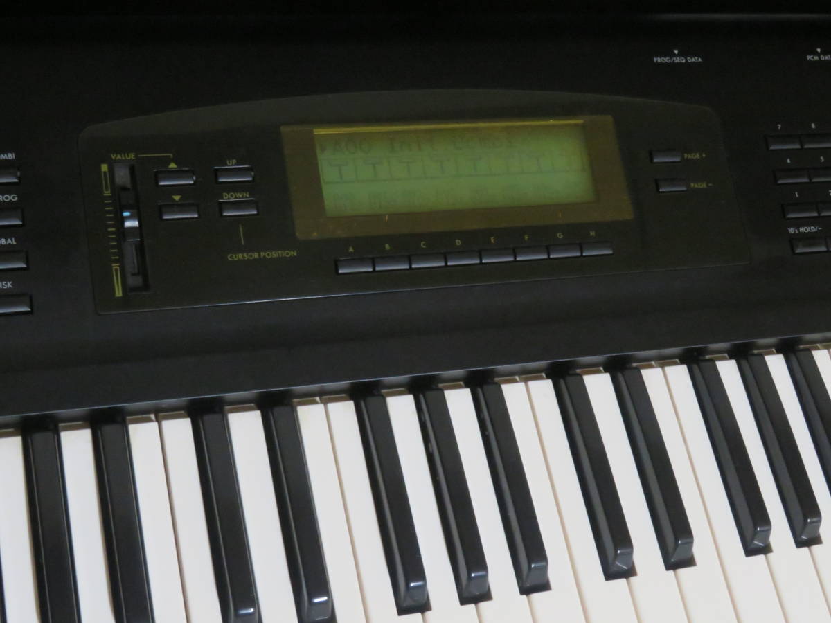 KORG コルグ 01/WFD シンセサイザー 電源コード/ソフトケース付き 追加