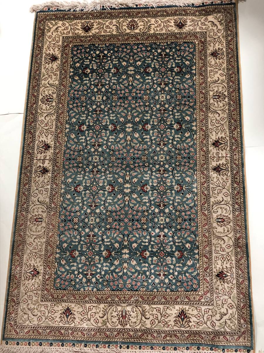 【SALE，新作登場】 高級 ペルシャ絨毯 シルク 絹 122&times;77cm 花柄 アンティーク 家具 インテリア ラグ カーペット 3672(カーペット一般)｜売買されたオークション情報、yahooの商品情報をアーカイブ公開 - オーク カーペット一般