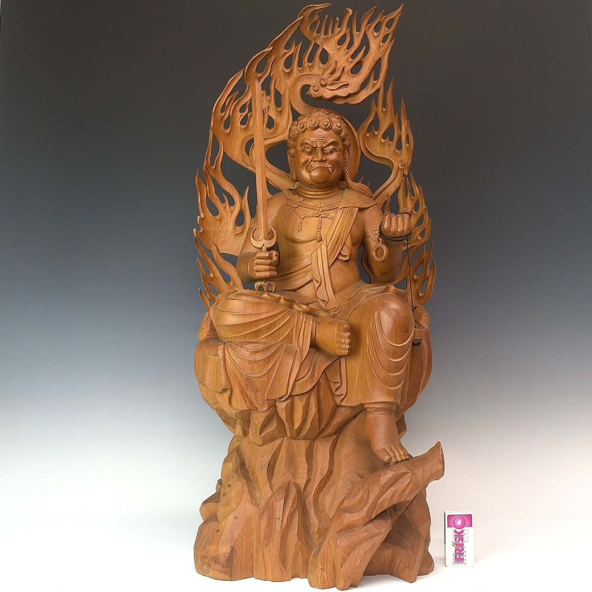 趣楽】 仏教美術 木彫り 不動明王座像 二童子付 高さ78cm 大型
