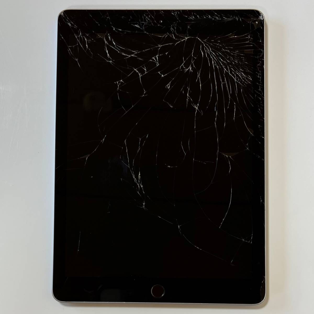 Apple iPad 3台（第5/6/7）まとめ売り 32GB 5台まとめ売り Apple iPad 第6世代 32GB 3台 iPad 第5世代 32GB 2台
