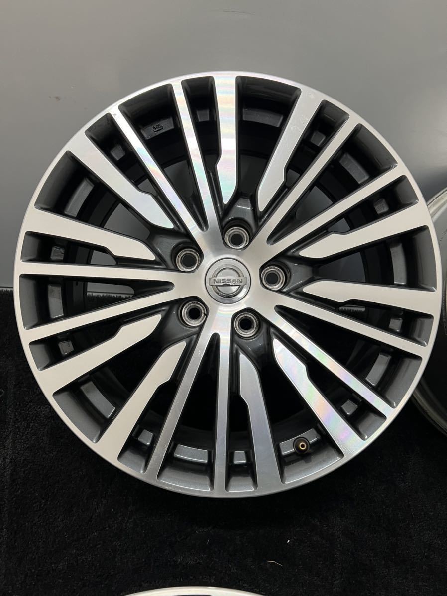 日産 E52エルグランド 後期アーバンクロム タイヤホイール4本セット