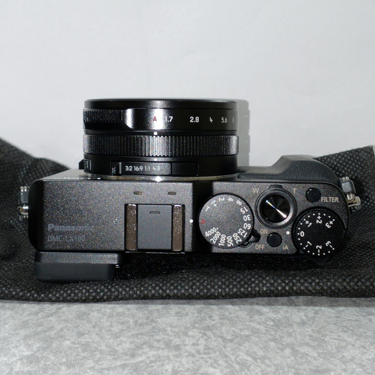 LUMIX DMCーLX100 ◇Panasonic DMC-LX100-K ・箱・説明書付き LUMIX DMCーLX100 ◇Panasonic DMC-LX100-K ・箱・説明書付き
