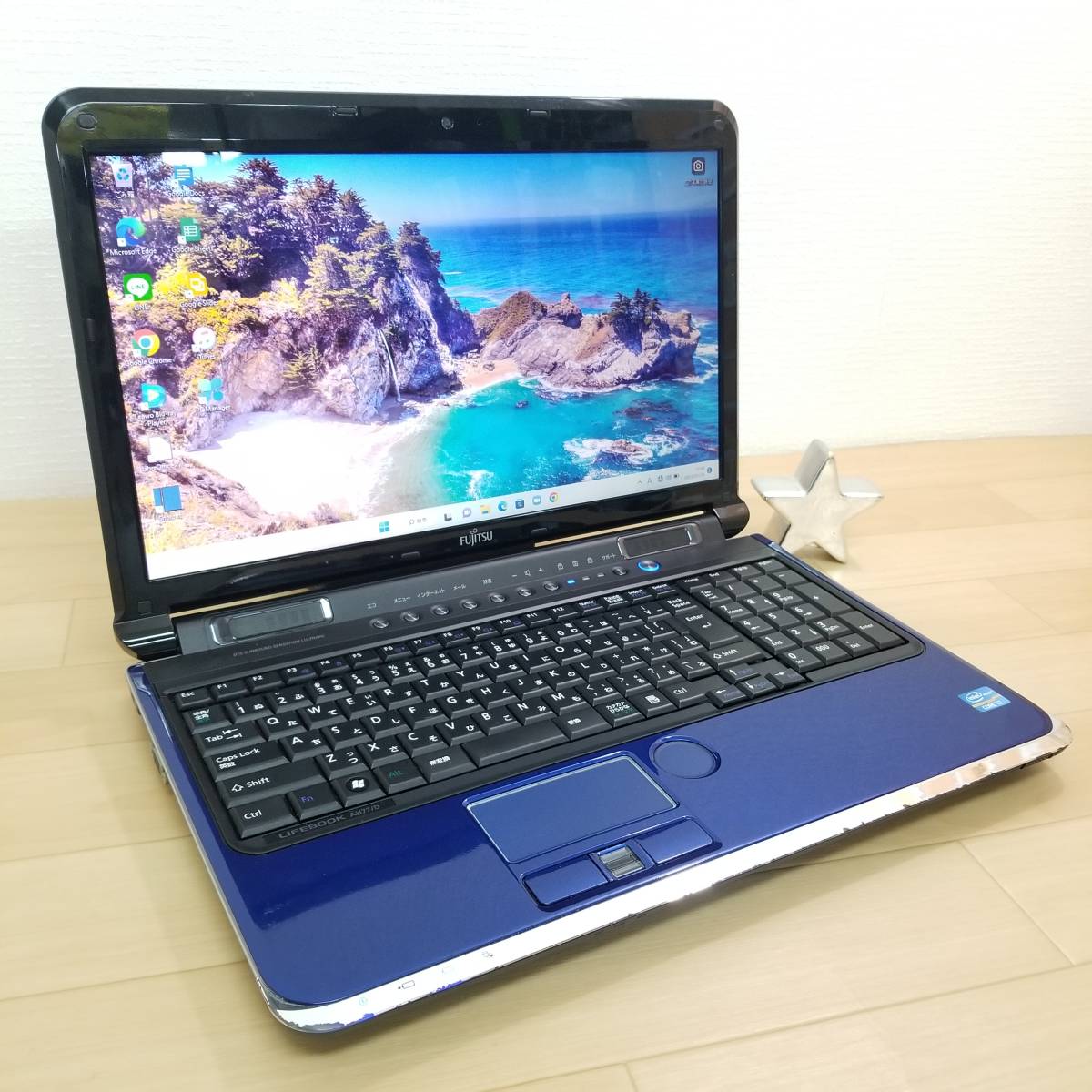人気，大得価】 ☆超美品 高性能i3！新品SSD256GB メモリ8GB