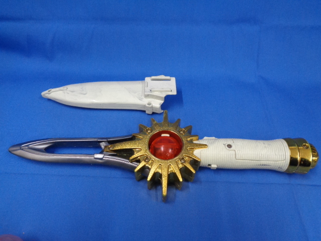 □バンダイ 百獣戦隊ガオレンジャー 獣皇剣 欠品あり なりきり武器 