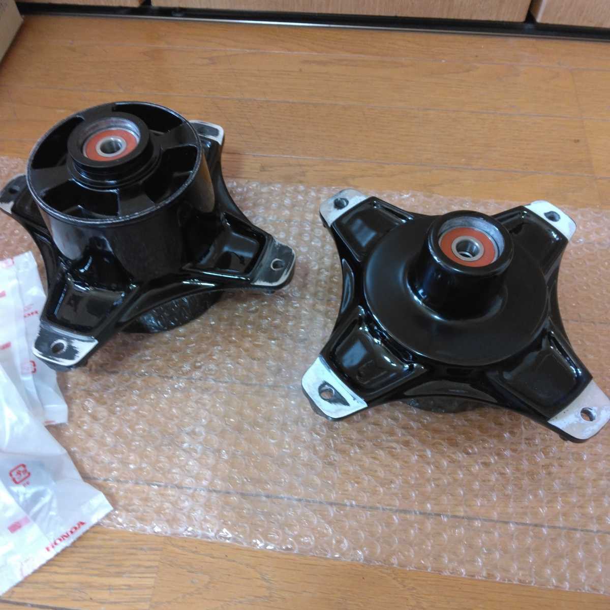 新品付属品が多数付属です！ホンダ純正 ダックス シャリー 前後ハブ 