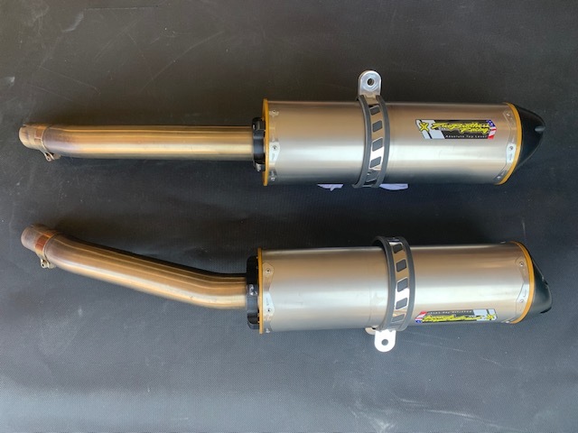 GSX1300R ハヤブサ 隼 用ツーブラザーズレーシング Two brothers 