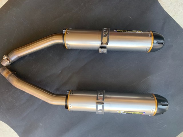GSX1300R ハヤブサ 隼 用ツーブラザーズレーシング Two brothers