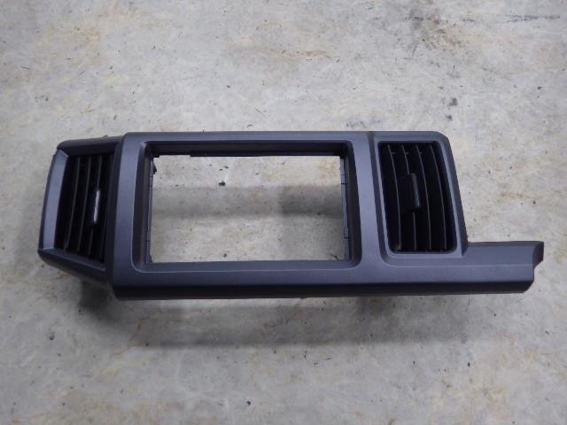 KBT】ステップワゴン DBA-RK5 オーディオパネル 77250-SZW-00-20 J