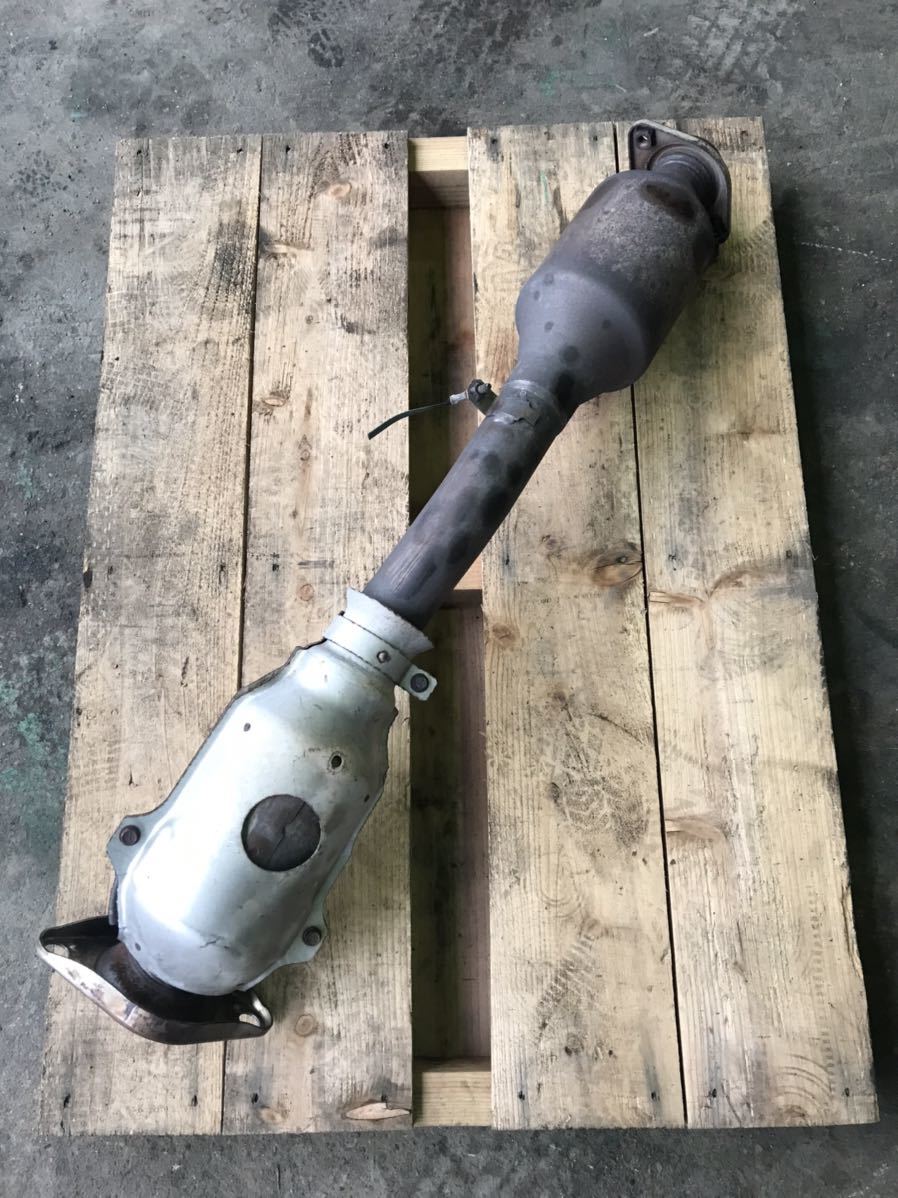 ニッサン 日産 キューブ DBA-YZ11 素材用 触媒 HR15