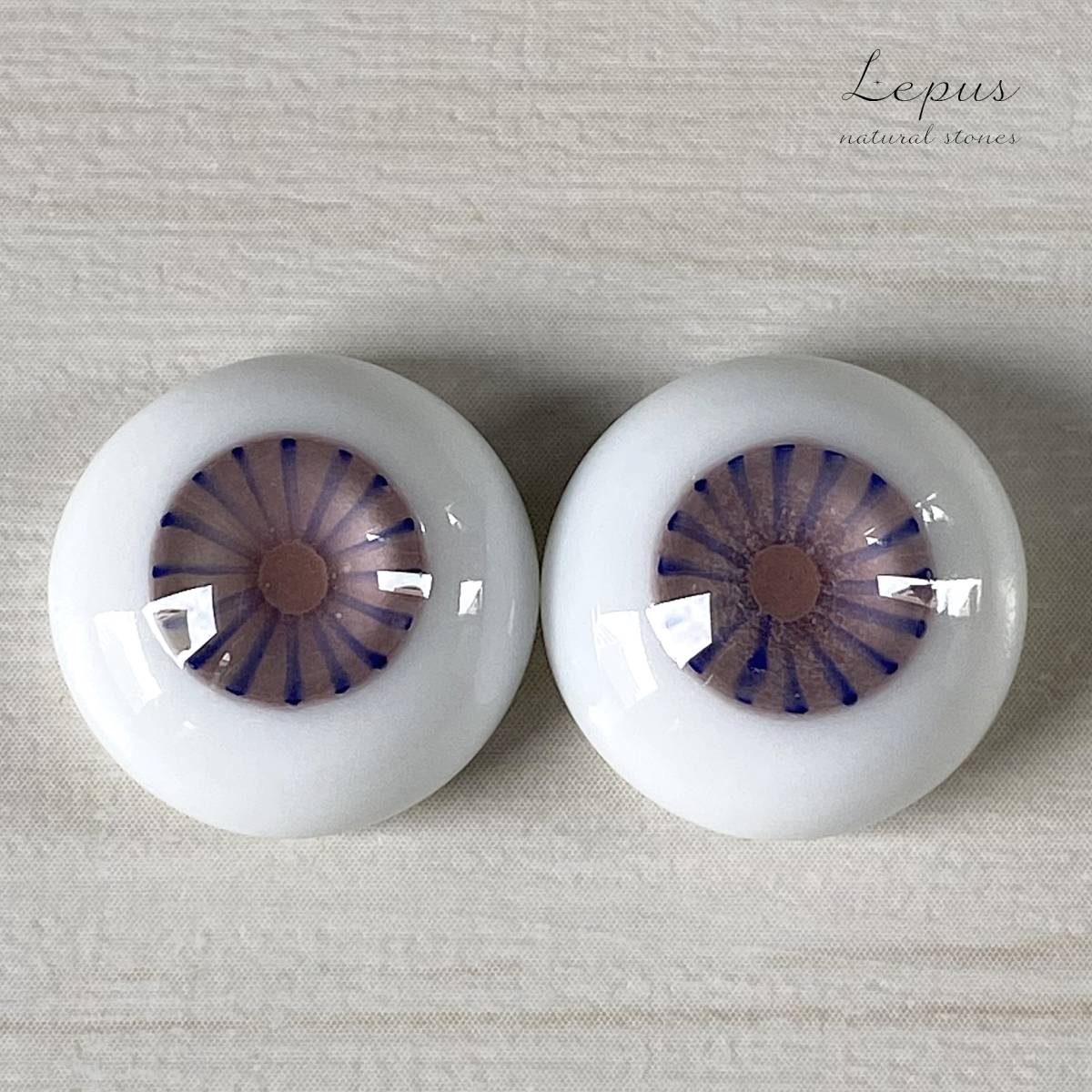 ＊Lepus＊　約15.3mm　グラスアイ　＃Y201