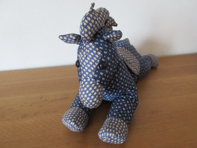 馬の形のぬいぐるみ 青色パターン 中型 （フェラガモ） ネクタイ