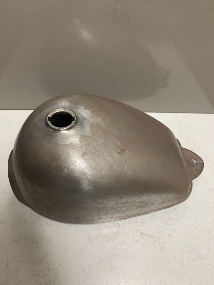 ホンダ Z50J モンキー 純正タンク (ジャンク、塗装前、穴有り)