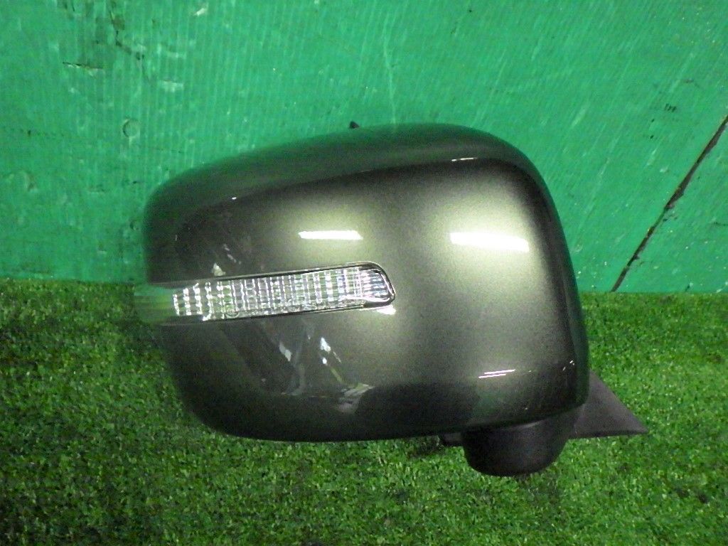 フレアワゴン[MM32S]カスタムXS ドアミラー(右ミラー)サイドミラー本体 ZVD緑